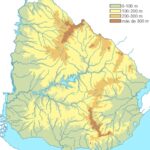 Mapa de Uruguay físico e hidrográfico mudo